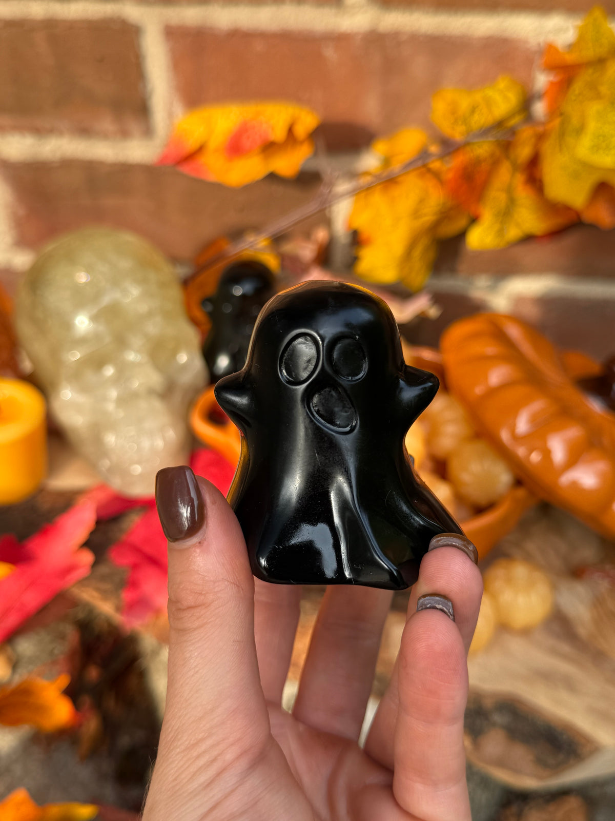 Large obsidian ghost