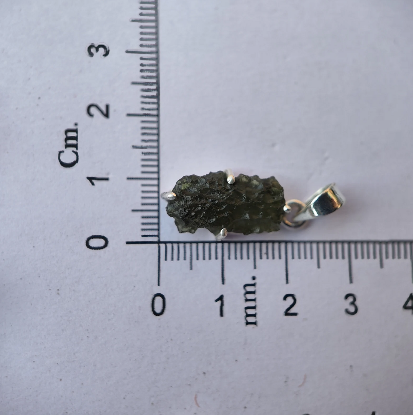 Silver Moldavite Pendant – Transformation, Intuition & Spiritual Awakening