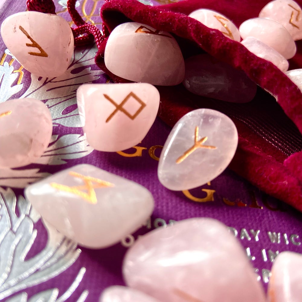 Rose Quartz Nordic Runes – WITCHCRAFT STORE MYSTICPRIMROSE
